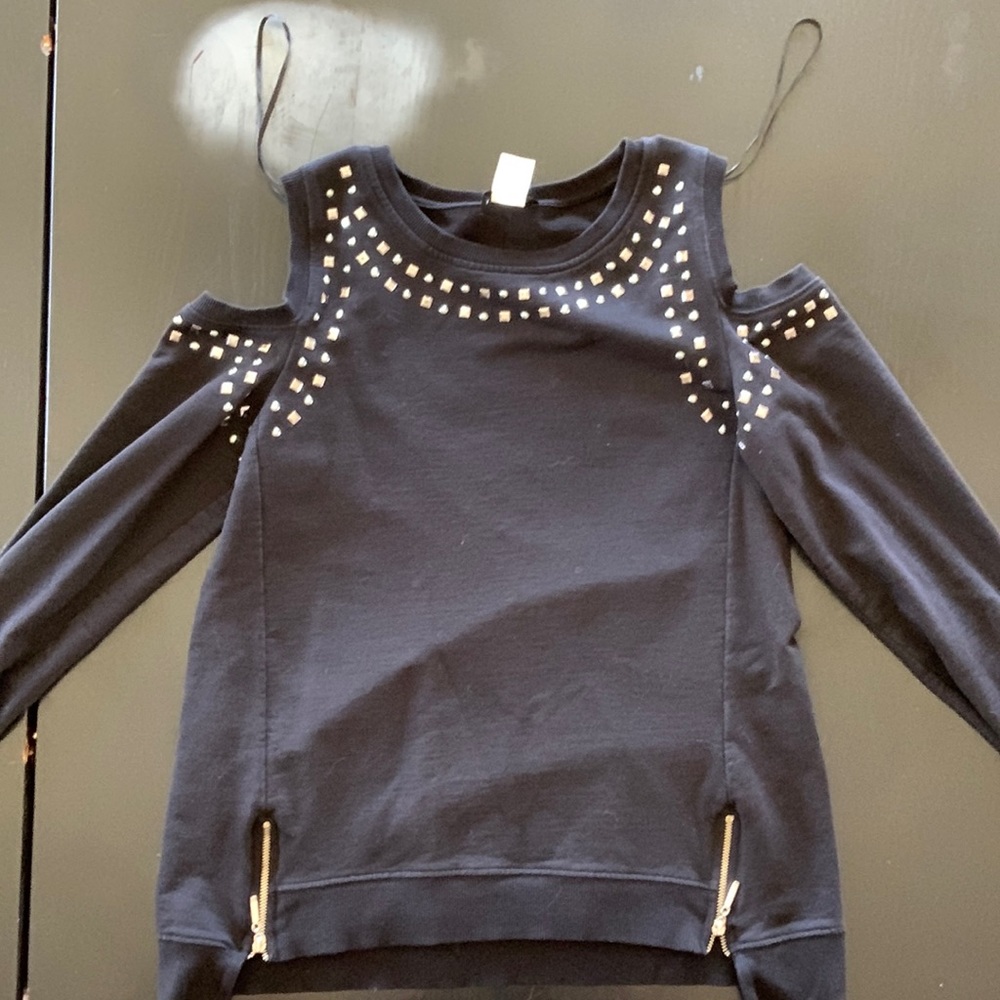 Black, size medium, long sleeve jewel shirt